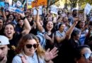 अर्जेंटीना में शिक्षा नीतियों के खिलाफ लोगों ने किया विरोध प्रदर्शन