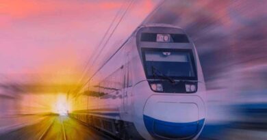 मुंबई लोकल ट्रेन की जगह आएगी, सुरक्षित वंदे भारत मेट्रो