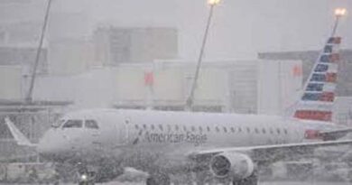 तूफानों की वजह से अमेरिका में 2,000 से अधिक उड़ानें रद्द