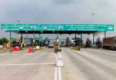 टोल प्लाजा के पास रहने वालों को एक नवंबर से सालाना रियायती फास्टैग पास